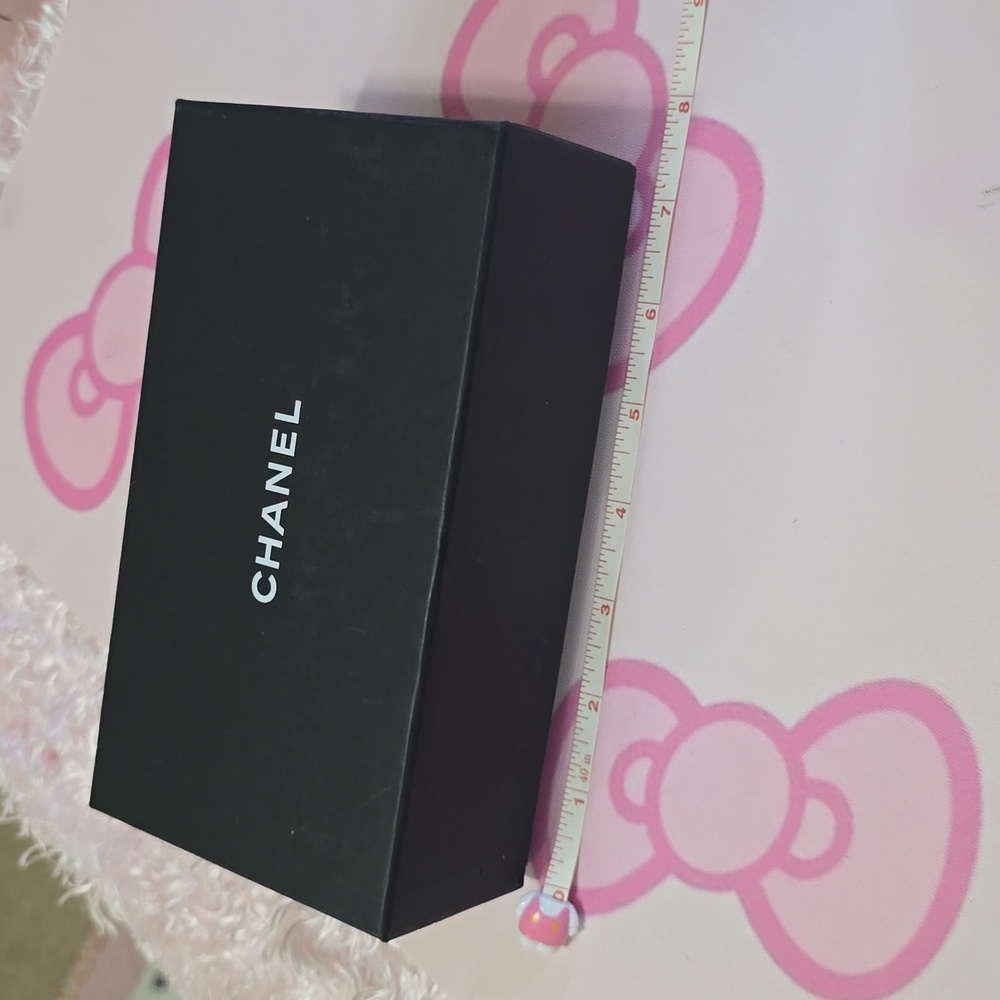 Chanel Box - Picture 5 of 7